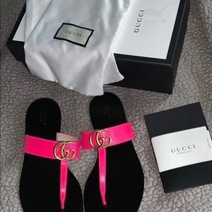 Authentic Gucci thong sandals size 41